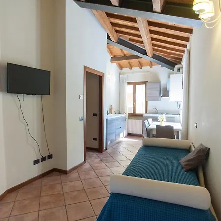 Romeo Terrace Apartment